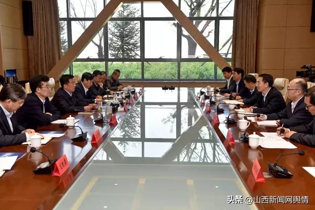 蓝星集团董事长(武宏文与中国蓝星（集团）股份有限公司董事长郝志刚座谈)