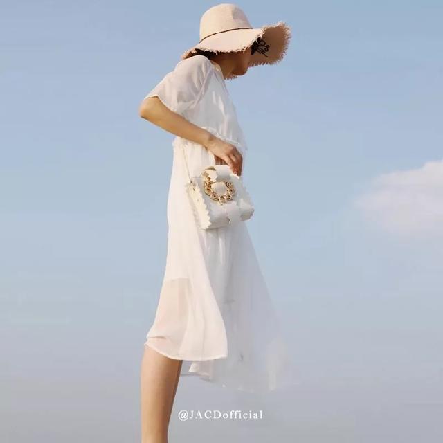 淘宝网女包价位多少(80款有格调的淘宝包包，平价不失大牌感)