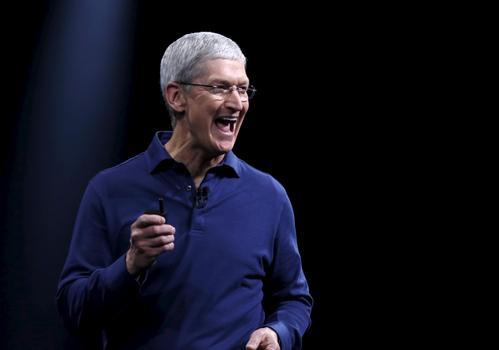 苹果手机怎么查看足迹动态图(学会iPhone相册10个操作小技巧，库克夸你会玩)