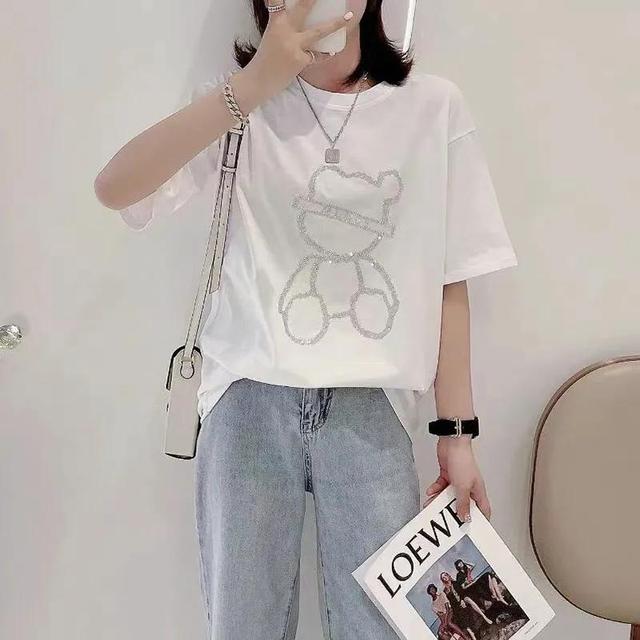 服装批发5元到15元地摊衣服批发(地摊夜市摆摊千元便宜服装T恤衫半袖女式衣服5元批发)