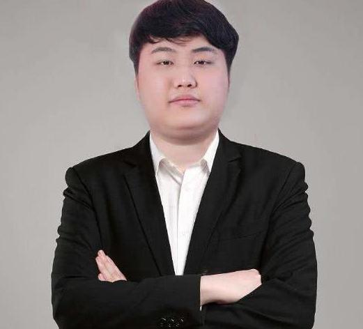 伊芙蕾雅和小智啥关系(小智谈与伊芙蕾雅感情史！透露有人曾用H歌羞辱伊芙蕾雅)