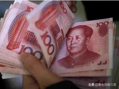回收旧衣服怎么销出去衣服怎么赚钱(年入二十万的废旧衣服回收行业，你羡慕了吗？赶快过来学)