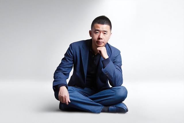 魅族黄章简历(魅族背后的传奇灵魂！一文看懂“草根”企业家黄章的流年岁月)