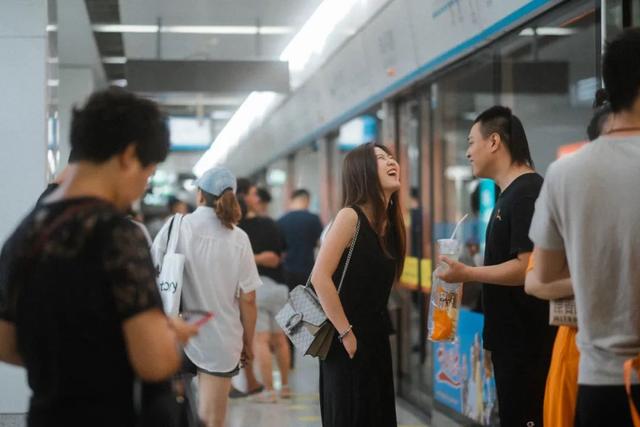 复仇者联盟4上映时间为什么中国比美国早(2019那年，我自由、能吃，还爱这个世界)