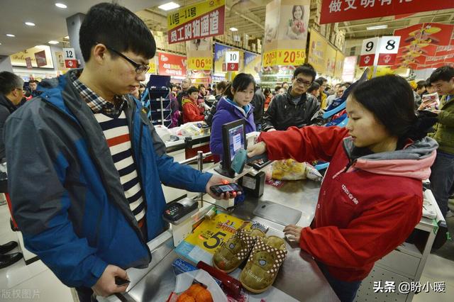 微信怎么取消免密支付小额免密(微信明明有密码，为何超市“扫码枪”能直接扫走钱？看完涨知识)