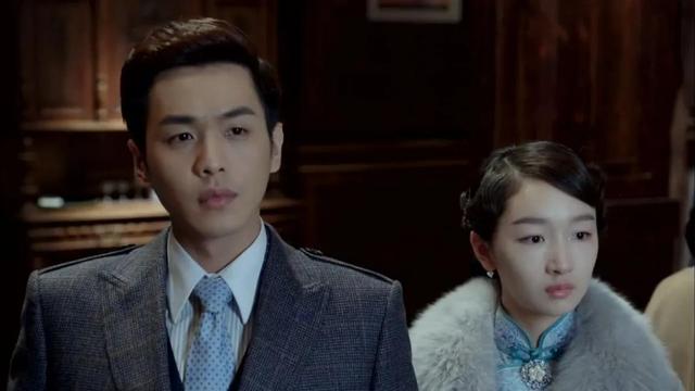 李小男和唐山海(《麻雀》：为假妻子赔上真心，被活埋的唐山海成了观众的白月光)