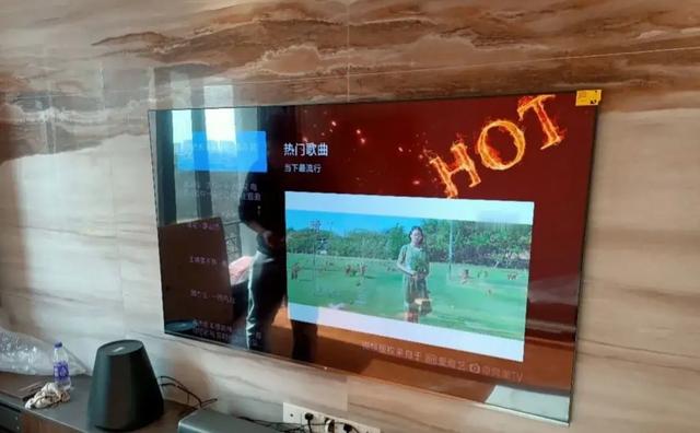 观看距离和电视尺寸表(买电视只追求尺寸大？安装高度和观看距离你考虑过没有)