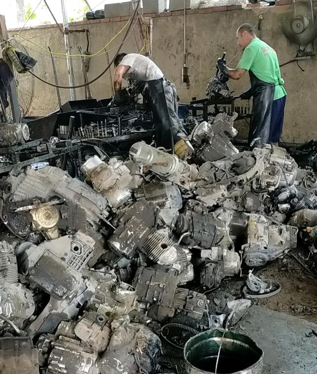 做啥小生意挣钱投资少(投资不到10万就能干的2个小生意，现实销路不愁，打工族创业首选)