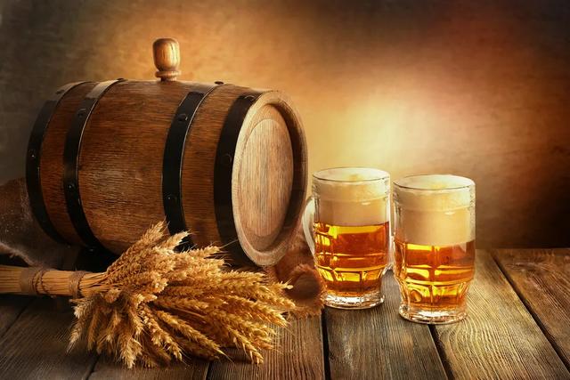 酒桌上活跃气氛的小游戏(酒桌上的小游戏既有趣又可以活跃气氛拉近距离)