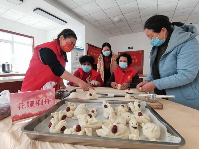 什么行业前景好 目前(机遇与挑战并存 社工行业有前景)