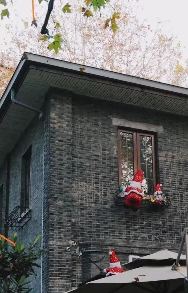 义乌家居饰品批发市场在哪里(全世界圣诞氛围最浓郁的地方，竟是一座浙江小县城？)