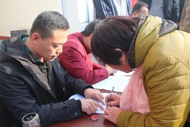 土地管理费是什么费用(农村名目繁多的收费项目太多了，又新增4项费用，浇个地还要收费)