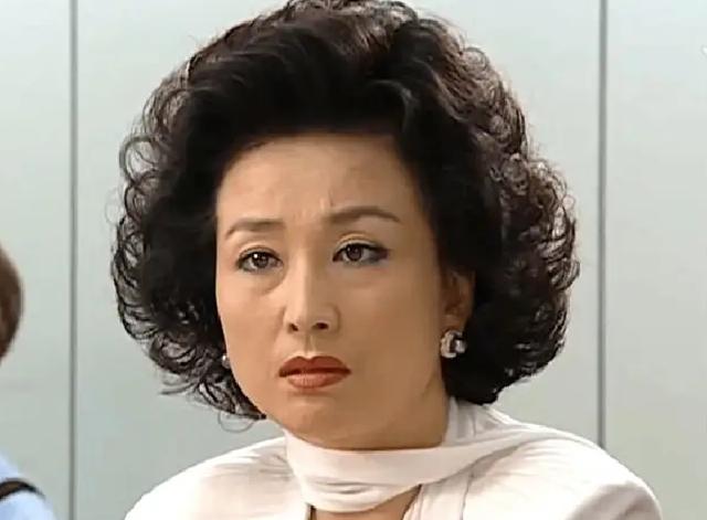 美人鱼电视剧全集(人鱼小姐：沈秀贞理解不了雅俐瑛的复仇，也理解不了芮莹的发疯)