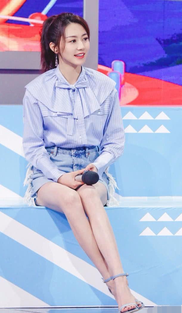 黄梦莹(杨幂捧的人都是女二爆红，黄梦莹无论演技还是身材都碾压马丽)