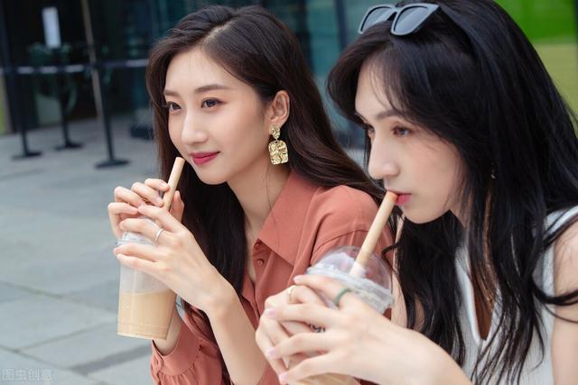 网红奶茶店名字少女心(打工不靠谱，创业开个奶茶店怎样取店名好？)