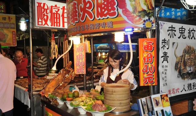 路边摆摊小吃大全名字(风靡全国的10种街头小吃，必须街头吃才有滋味，最后一个最著名)
