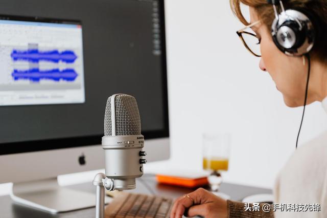 怎么再照片上加文字(手机录音转文字居然这么简单，一秒就能搞定，太好用了)