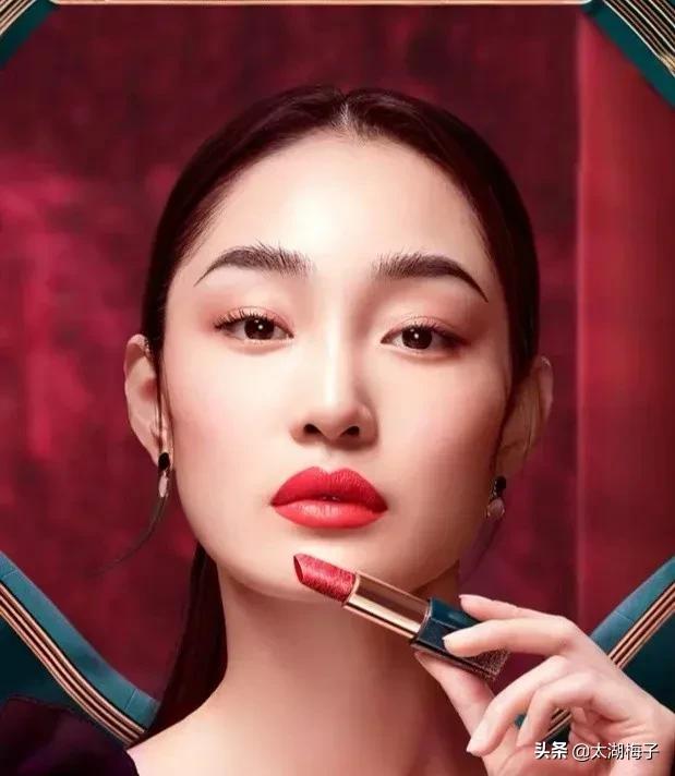有关口红的朋友圈文字(口红，难忘的烈焰红唇)