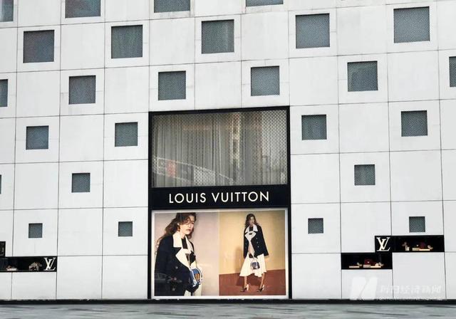 lv包价格一般多少钱(LV包包从3500涨价至5400、从4.65万涨至5.2万)