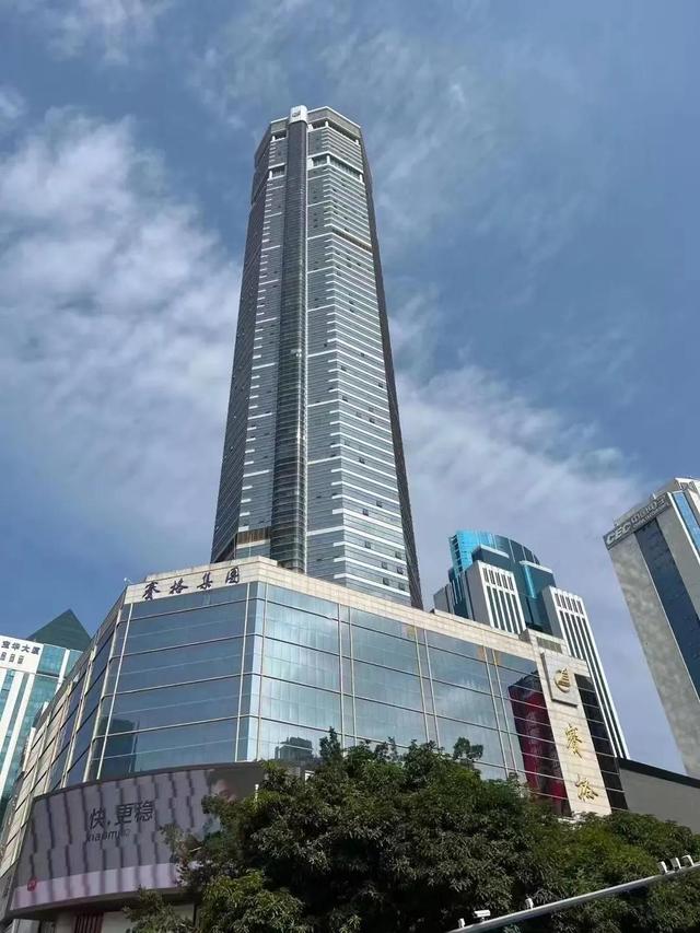 华强北电子批发市场(深圳华强北昔日中国最大的电子批发市场按下暂停键)
