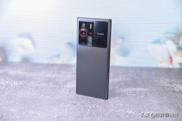 拍视频最清晰的手机品牌(努比亚Z40 Pro评测：联合索尼定制镜头下的人文摄影，更有单反味儿)