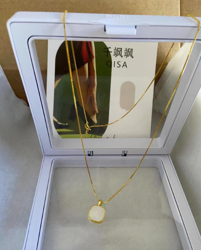 网店货源一件代发(淘宝店创业 | 现在开网店一件代发好还是自己进货好？)