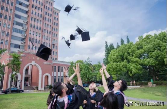 女大学生毕业创业做什么好(大学毕业，不想打工，返乡创业的暴利小项目)