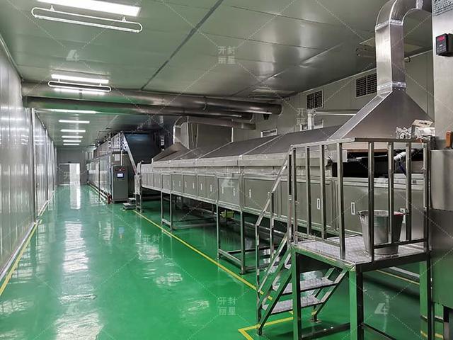 最新烤红薯机器图片(现代化粉条加工厂使用的红薯粉条机价格多少？)