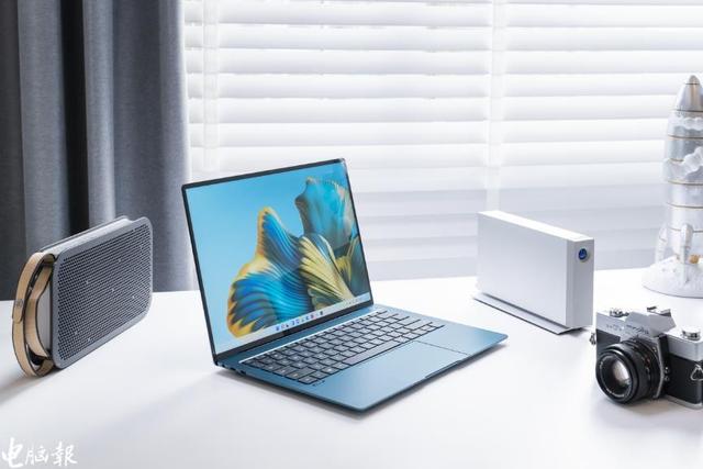 最新款手机2022款华为(华为MateBook X Pro 2022款开箱评测：近乎全面的标杆级轻薄本)