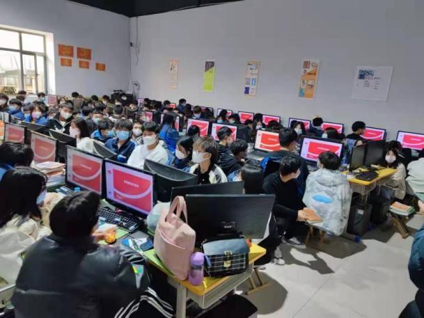 中专电子商务专业课程(河北城铁轨道技工学校特色专业——电子商务专业)