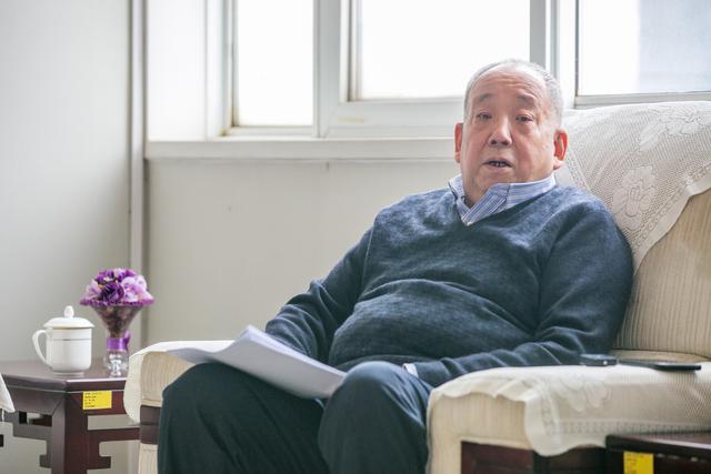 淘宝网淘宝网大富翁棋子(不让股民喝汤的河南首富)