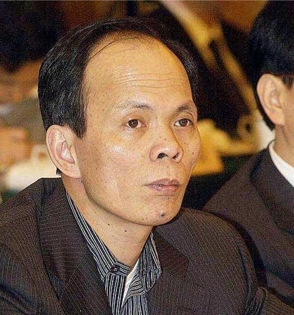 朱孟依朱一航(老牌地产家“朱老农”)