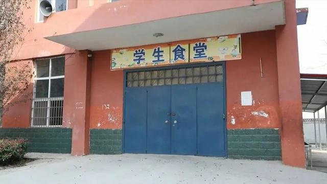 贸易公司台账怎么做(为何换不掉涉事配餐公司？“学生餐后呕吐”事件调查来了)