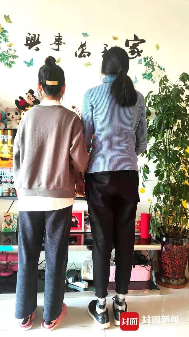 女士脚长24厘米穿多大鞋(云求助｜13岁女孩身高1米82，妈妈焦虑：女儿呀，你慢些长)