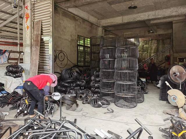 1688怎么直通淘特(用户、货源两手抓，拼多多、淘特争霸“年货节”)
