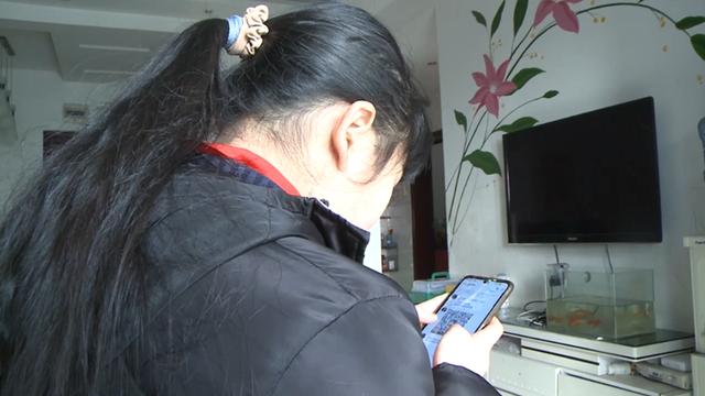 微信被冻结了没有实名认证可以解冻吗(12岁女孩“免费”领皮肤 老爸6000元被“坑”走：夺手机也没来得及)