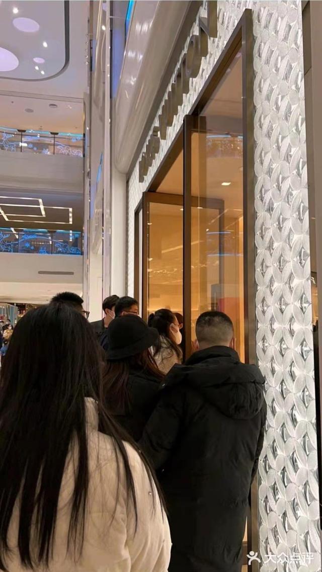 lv包包均价(LV又一轮涨价，你还跟吗？)