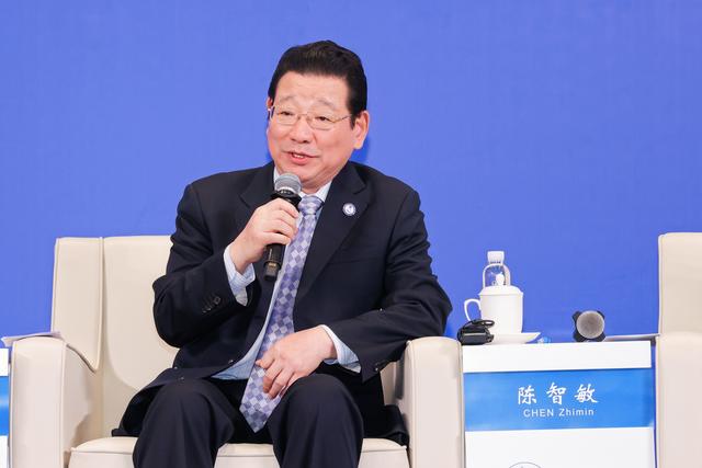 网络上骗多少钱犯法(全国政协委员陈智敏：建议将电信网络诈骗单独入刑并降低入罪门槛)