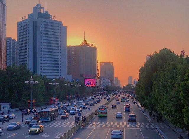 天津便利店加盟排名(增量超千亿，这座京津冀城市为何异军突起 | 新京智库)