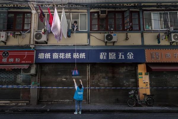 新视界app下载二维码(“加入400多人的团购群，仿佛进入了另一个世界”)