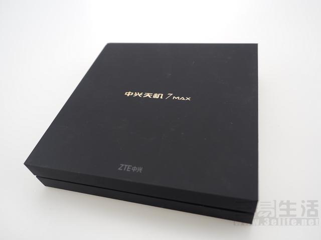 中兴天机7max(大屏3D双摄娱乐王：中兴天机7 MAX评测)