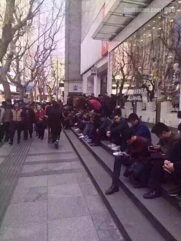 匡威的标志侧线(还在抢NMD？赶紧跟NMD说再见，春天就应该穿帆布鞋！！！！)