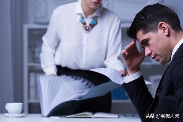 玩什么游戏能挣到钱,玩什么小游戏能挣到钱(给你流量，给你钱，一起来玩个慢慢变富的游戏)