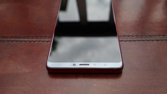 360手机n7pro(红黑搭配稳中带骚 360 N7 Pro 上手体验)