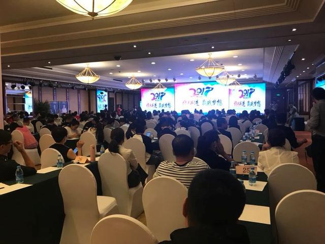 品牌微商代理招商(揭秘微商招商的核心策略！)