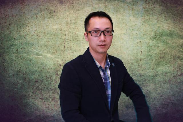 情侣签到一年有钱是什么软件(日活150万二登AppStore榜首：情侣边社交边赚钱 连签1年提现千元)