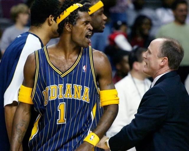 nba篮球宝贝泄毛(NBA打架之王分4个等级：武圣A级，大本威慑力S级，那SSS有多猛？)