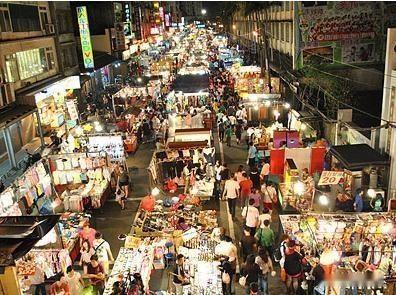 新奇地摊货新产品批发(适合摆地摊的6种小商品，简单方便，网友：又在诱惑我摆地摊？)