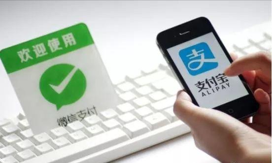 支付宝给微信发红包怎么发(支付宝微信终于能互相转账了，零手续费无限额度，瞬间到账)
