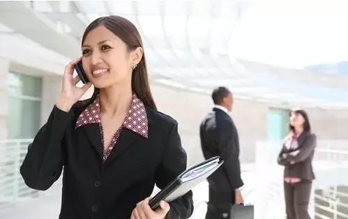 销售电话话术(《销售技巧》：运用“行动九步”来设计电话流程和话术)